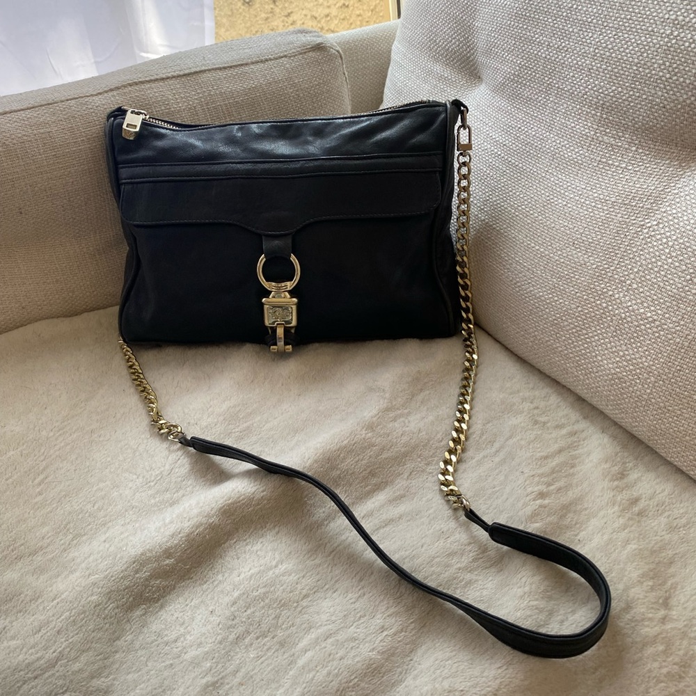 LE Rebecca Minkoff black leather crossbody bag